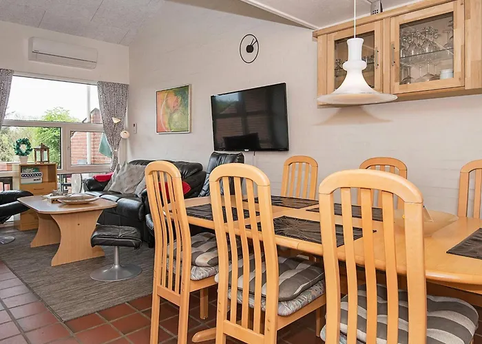 Cozy Retreat In - By Traum